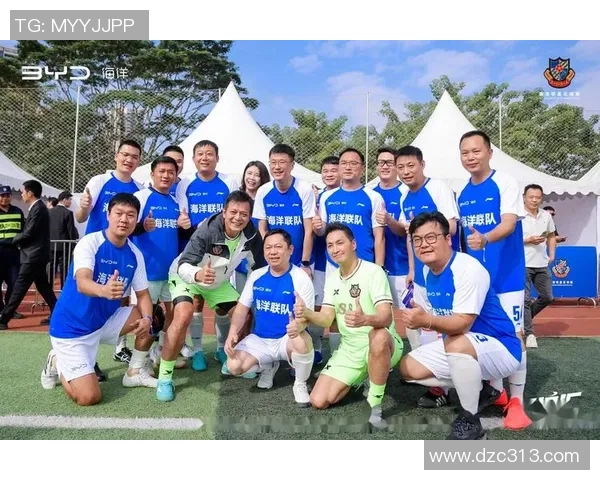 在香港街头邂逅足球巨星的难忘瞬间与明星名单揭秘